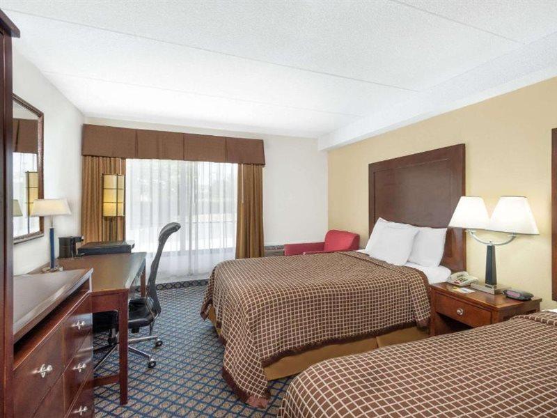 Days Inn By Wyndham Geneva/Finger Lakes Eksteriør billede